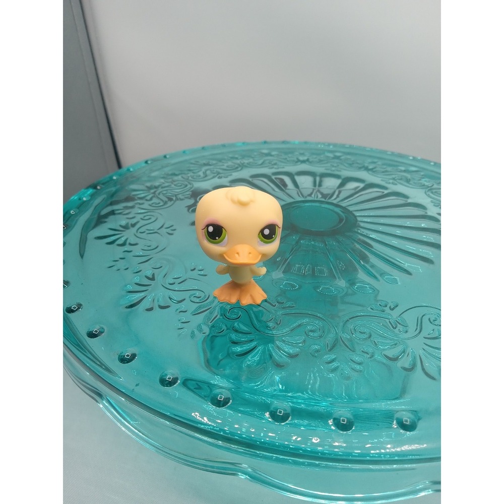 Littlest Pet Shop Duck #51 Hasbro LPS Yellow Duckling Hasbro Green Eyes